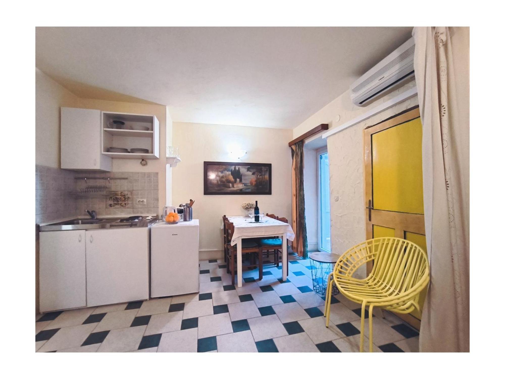Apartments Senko Трпань Экстерьер фото